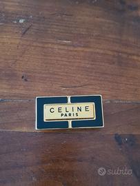 Celine fibbia. 