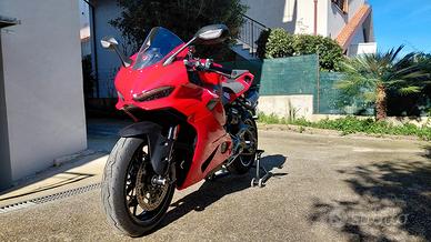 Ducati Panigale V2 - 2025