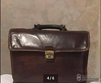 Capiente Borsa professionale in pelle