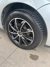 4 pneumatici M+S 185/60R15 + ruota di scorta nuova