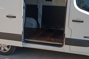 furgone nissan NV 400