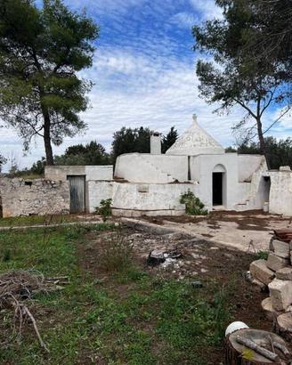 Rustico / Casale di 50 m² con 3 locali a Ostuni