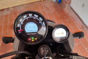Scram 411 Royal Enfield 