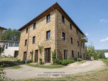 Rustico / Casale di 240 m² con più di 5 locali e b