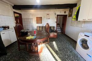 Casa indipendente di 110 m² con più di 5 locali a 