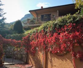 Villa doppia elevazione panoramica e arredata