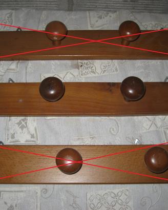 Appendiabiti/appendicinture da muro o porta
