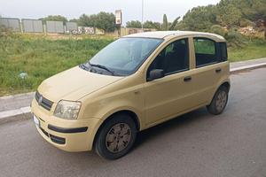 Fiat Panda 1.2 benzina con clima e autoradio.-