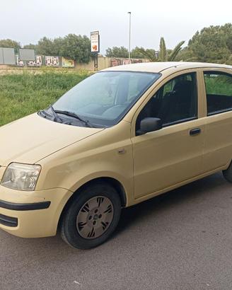 Fiat Panda 1.2 benzina con clima e autoradio.-