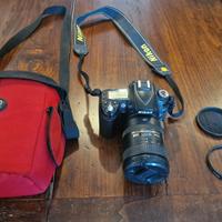 Nikon D90 Reflex con obiettivo Zoom Nikkor 18-200
