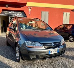 Fiat Idea 1.4 16V Emotion