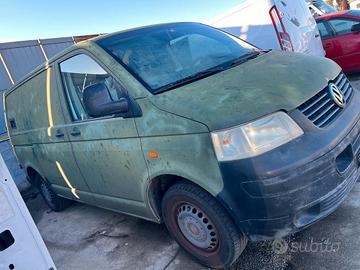 Ricambi usati VW Transporter T5 anno 2004 - 1.9 ga