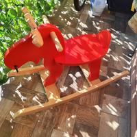 dondolo di legno gioco 