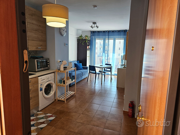 Comodo bivani con posto auto