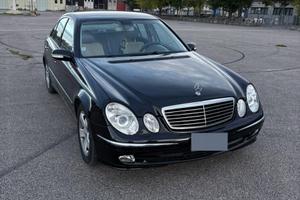 Mercedes E220 2004