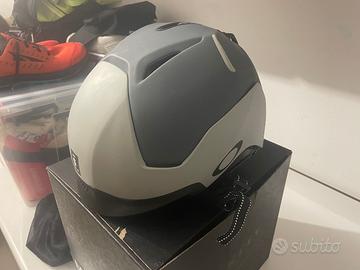 Casco sci Oakley MOD5