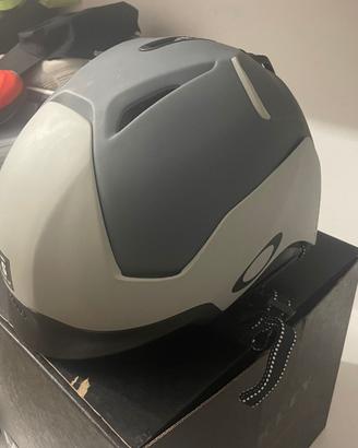 Casco sci Oakley MOD5
