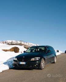 BMW 320d e91 xdrive  2011