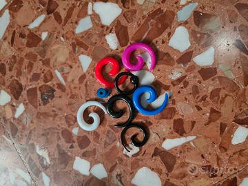 Set dilatatori per buchi orecchie 