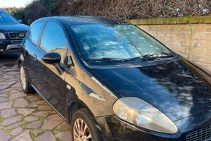 Auto Fiat Punto