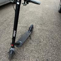 Monopattino elettrico Nilox S1