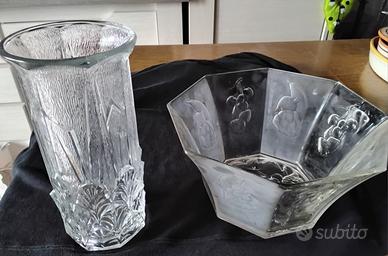 VASO E CENTROTAVOLA IN VETRO SOPRAMMOBILI PERFETTI