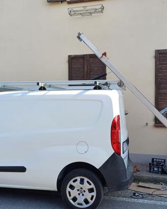 Slitta portascale basculante Store Van + Rullo