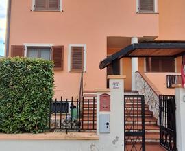 Villetta a schiera di testa