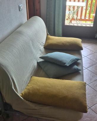 DIVANO LETTO 