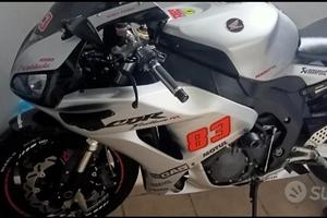 CBR 1000 RR FIREBLADE SC 57 