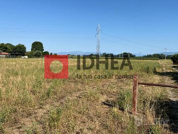 TERRENO EDIFICABILE A POSTIOMA DI PAESE - 4000MQ