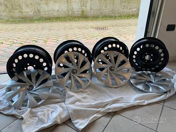 CERCHIONI Volkwagen completi di coppe.  NUOVI!