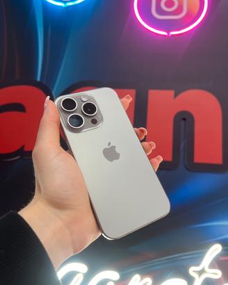 iPhone 15 Pro 256GB Natural Titanium