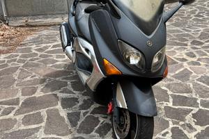 Scooter T-Max 2006