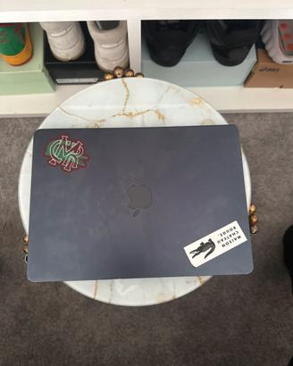 Apple MacBook Air 13 M2