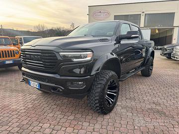 DODGE RAM 4x4 5.7 HEMI BIGHORN / CREW CAB