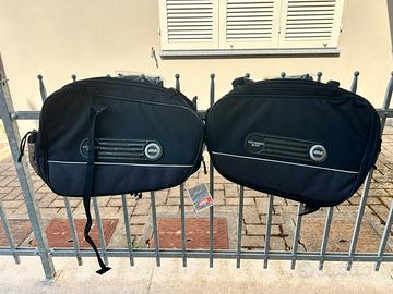 Borse da viaggio per moto marca GIVI