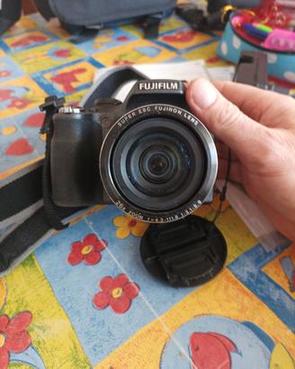 Fotocamera FINEPIX SL260 LEGGERE BENE