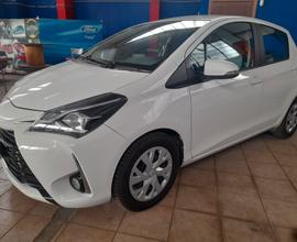 Toyota Yaris 1.5 Hybrid 5 porte Lounge Blue