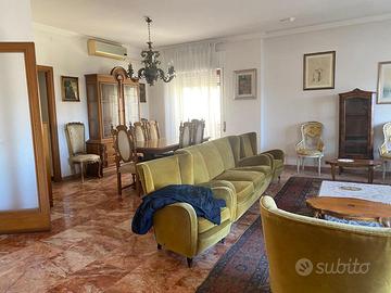 Appartamento Roma [Cod. rif 3272312ARG] (Trieste)