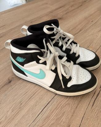 Scarpa Jordan nr 35