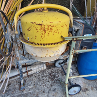 Betoniera 125lt + 120 cementegole wierer