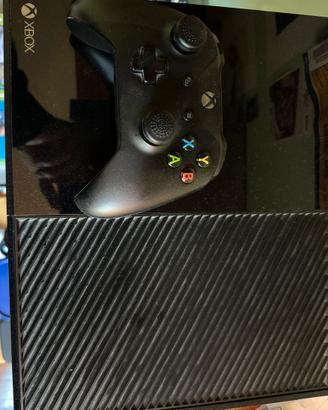 Xbox One + Controller + Cuffie + Giochi