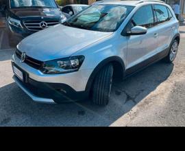 VOLKSWAGEN Polo 5ª serie - 2015