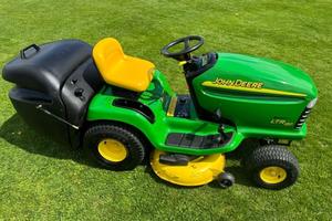 Trattorino John Deere LTR180