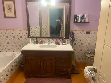 Mobile Bagno in legno antichizzato + specchiera