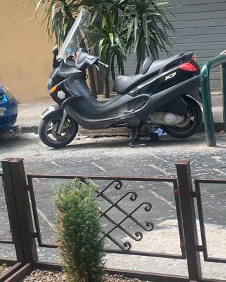 Piaggio X9