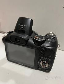 fotocamera finepix s1600