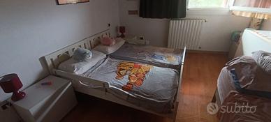 2 Letti IKEA KRITTER con doghe, materassi e spondi