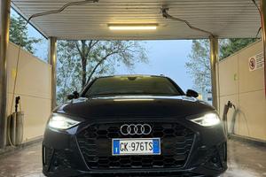 Audi a4  Avant 40.2.0 tdi mhevS line. 2021 -